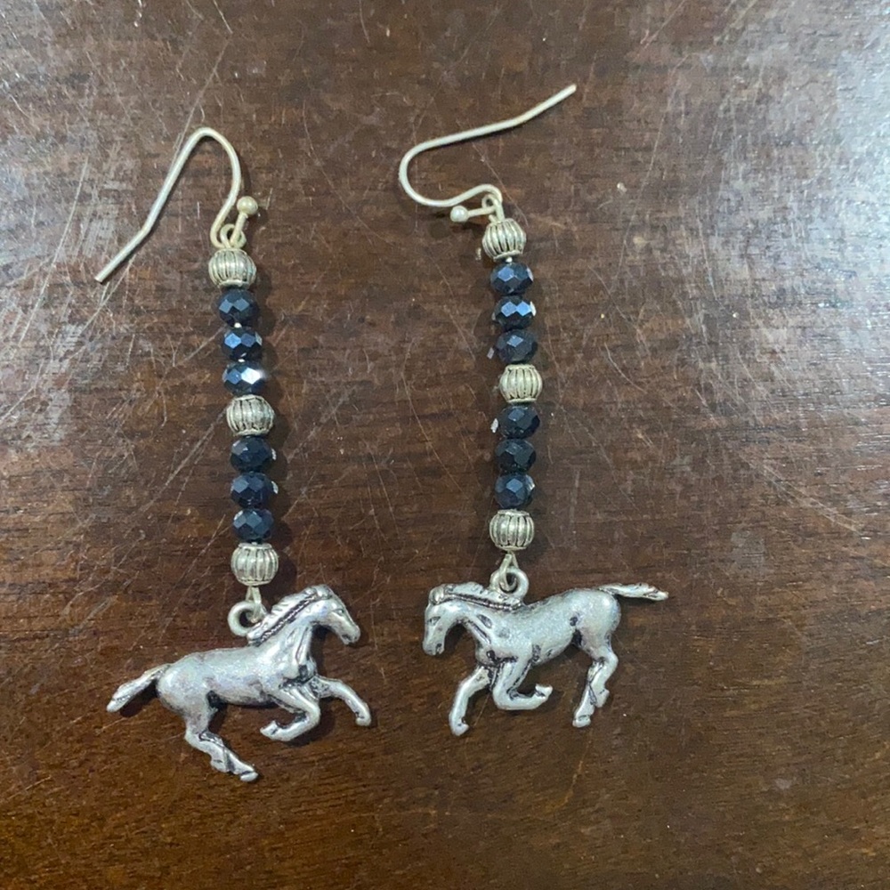 🐴 Galloping Stallion Earrings 🐴